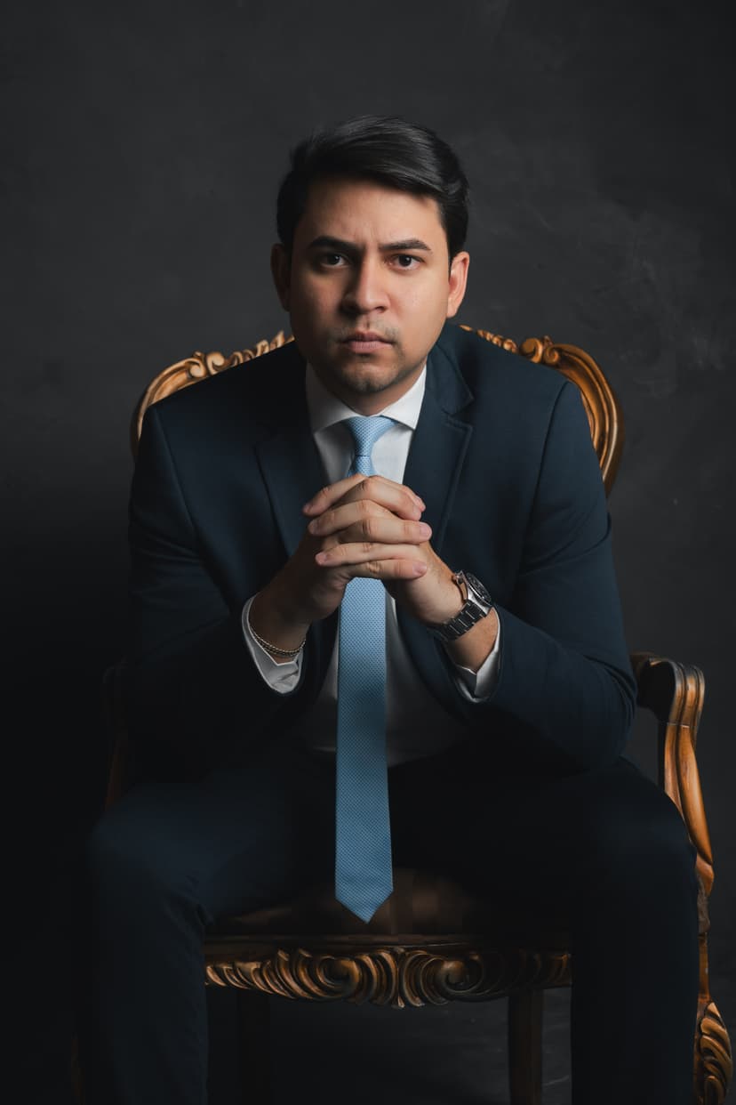 Professional headshot of Dr. Danillo Campos Rocha Peixoto.